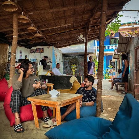 12 Monks - Beachside Hostel Arambol Dış mekan fotoğraf