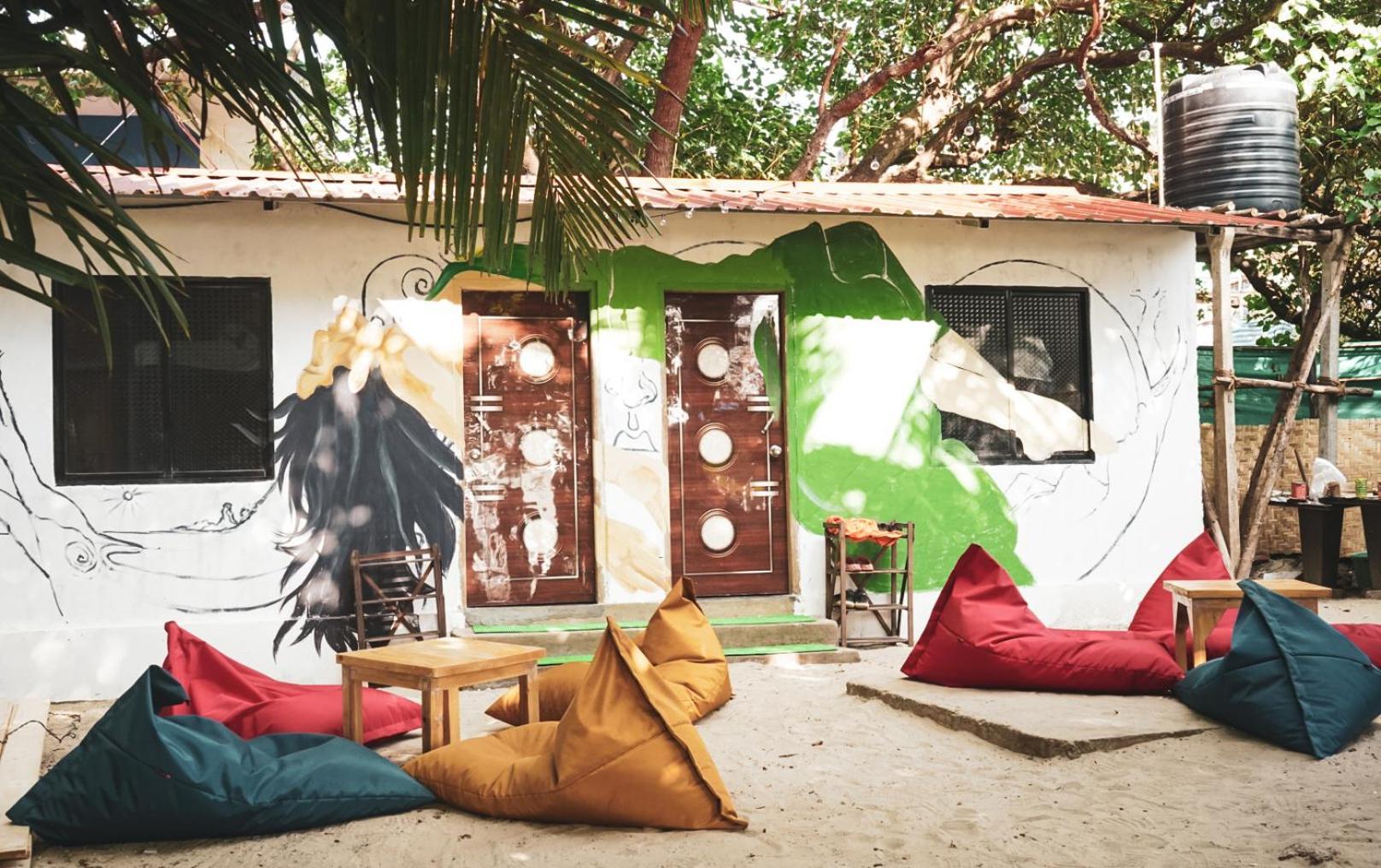 12 Monks - Beachside Hostel Arambol Dış mekan fotoğraf