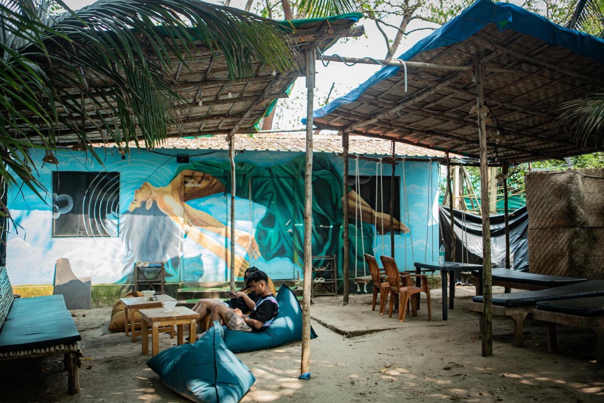 12 Monks - Beachside Hostel Arambol Dış mekan fotoğraf